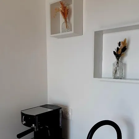 Logement Neuf Dans Residence Calme Parking Gratuit La Rochelle  Exterior foto